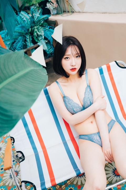 Ye-Eun - Summer Caravan